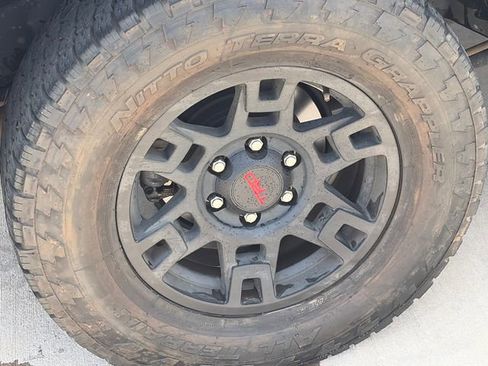 Used 2023 Toyota 4Runner SR5 Premium w/ Moonroof Package RWD image 11