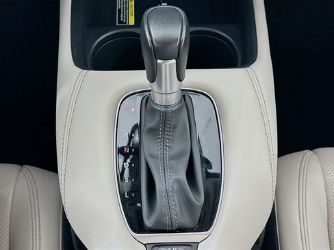 Used 2025 Honda HR-V EX-L image 24