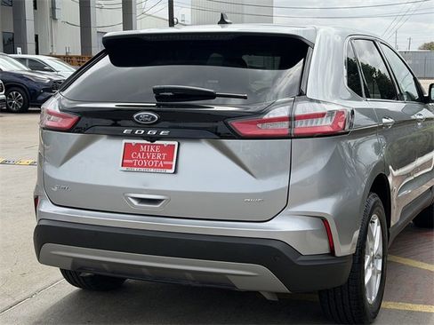 Used 2024 Ford Edge SEL image 7
