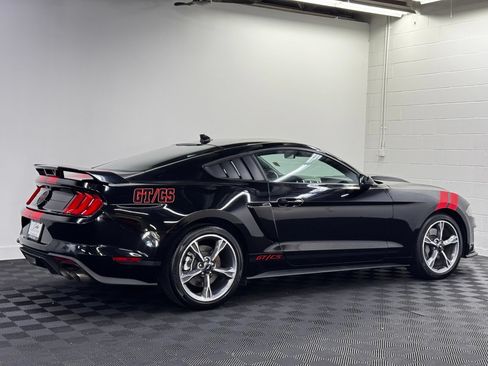Used 2022 Ford Mustang GT Premium w/ Equipment Group 401A RWD image 2