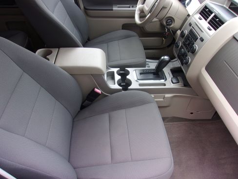 Used 2009 Ford Escape 4WD Hybrid image 28