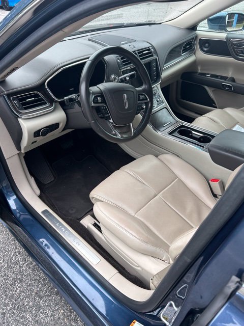 Used 2018 Lincoln Continental Reserve FWD image 6