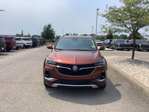 Used 2021 Buick Encore GX Essence w/ Advanced Technology Package FWD image 2