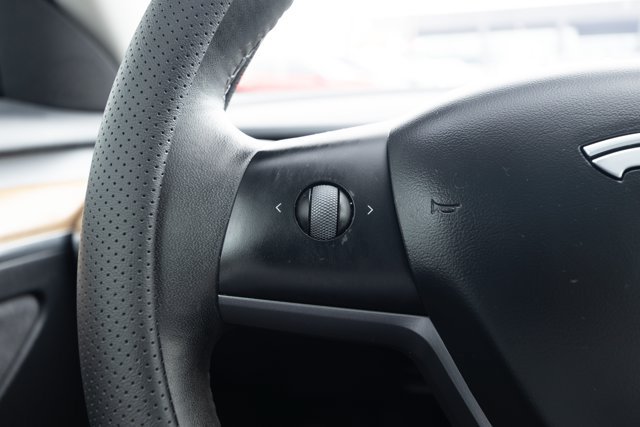 Used 2023 Tesla Model 3 Standard Range RWD image 13