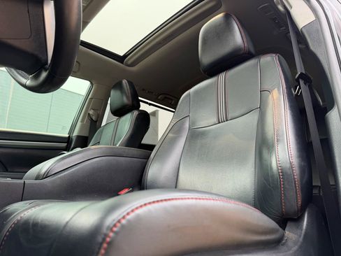 Used 2019 Toyota Highlander SE w/ Protection Package #3 AWD/4WD image 12