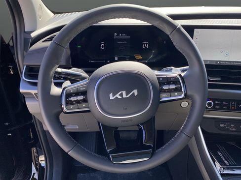 New 2026 Kia Carnival LXS FWD image 21