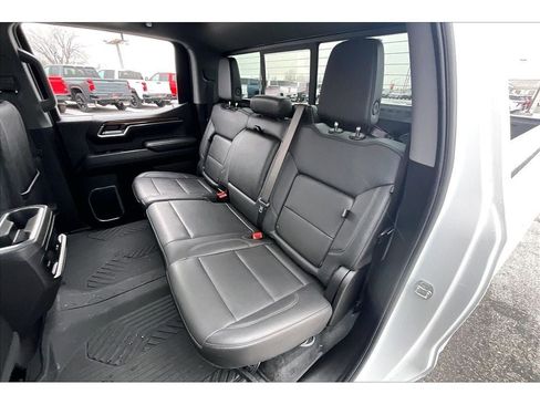 Used 2025 Chevrolet Silverado 1500 LT Trail Boss w/ LT Trail Boss Premium Package image 28