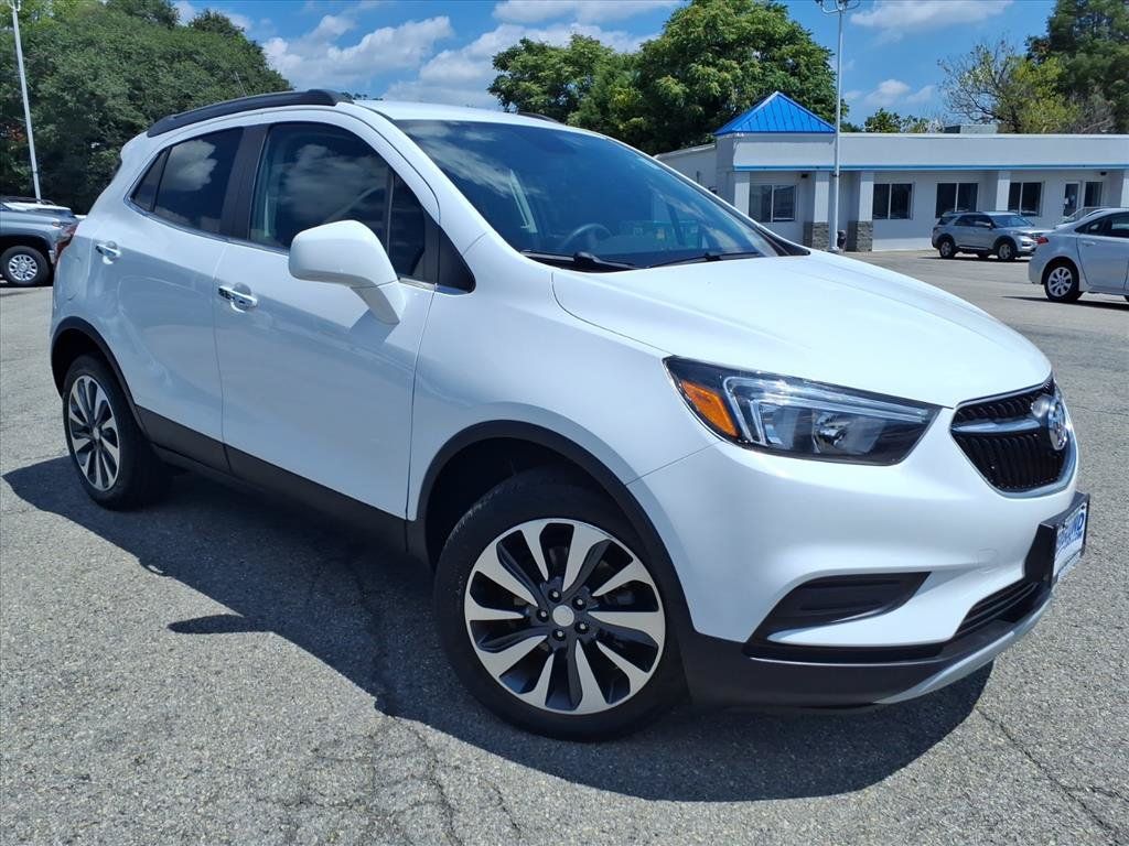 Used 2022 Buick Encore Preferred w/ Safety Package AWD/4WD image 2