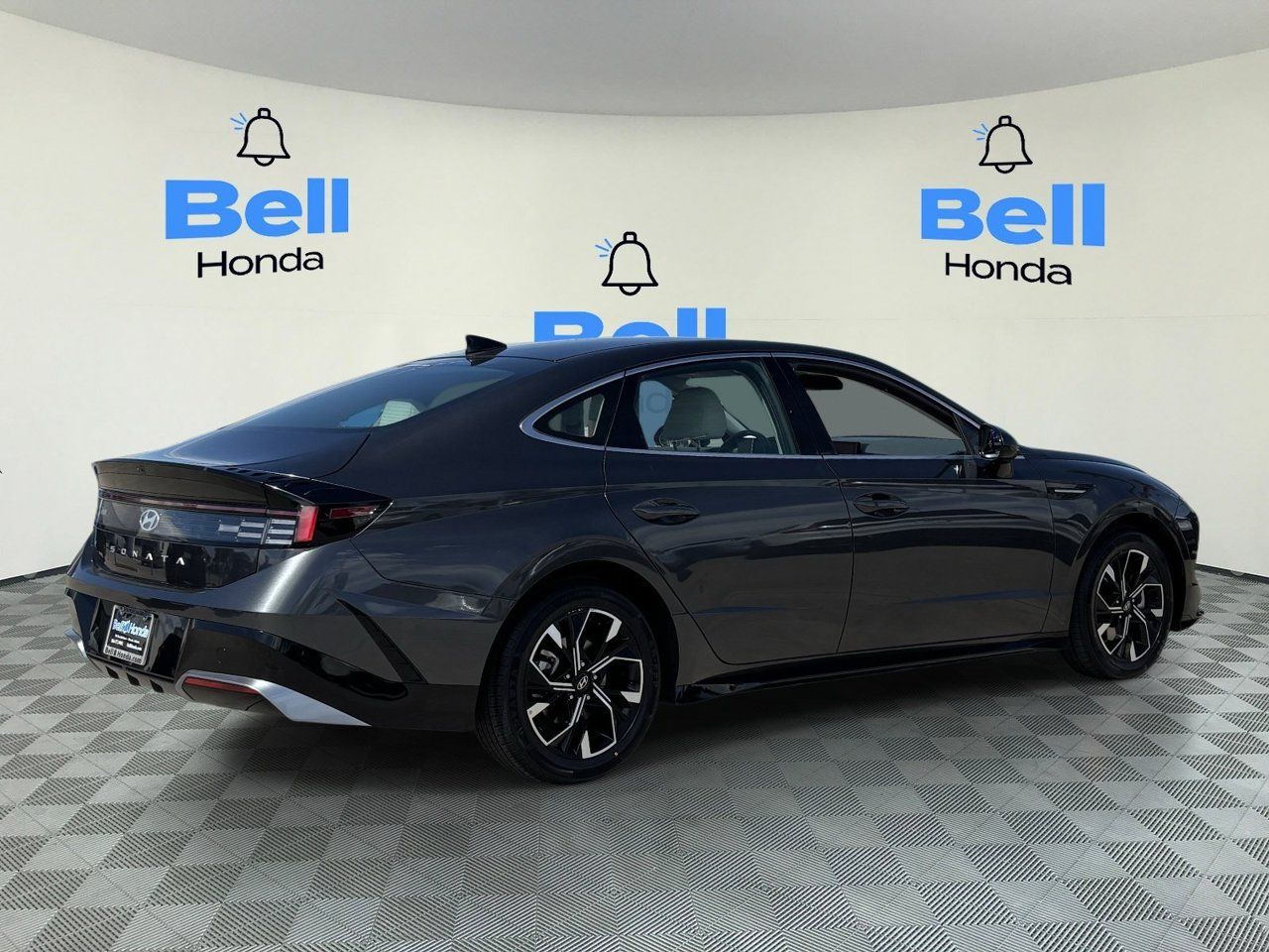 Used 2025 Hyundai Sonata SEL FWD image 4