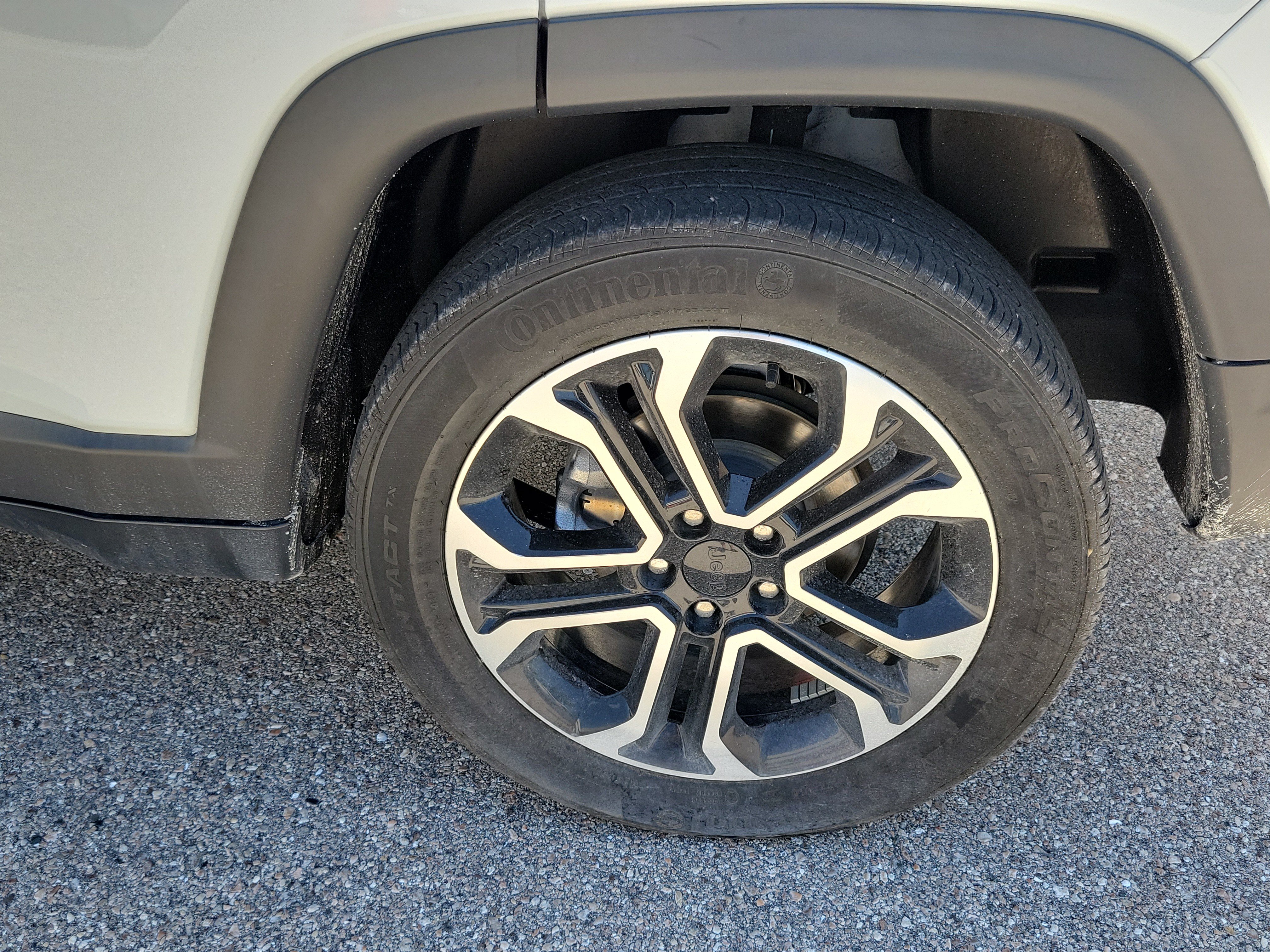 Used 2022 Jeep Compass Limited AWD/4WD image 11