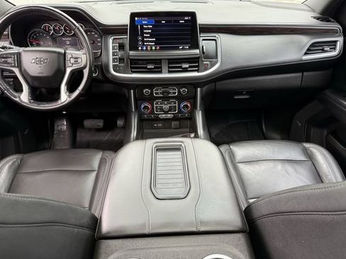 Used 2021 Chevrolet Tahoe Z71 w/ Luxury Package AWD/4WD image 7