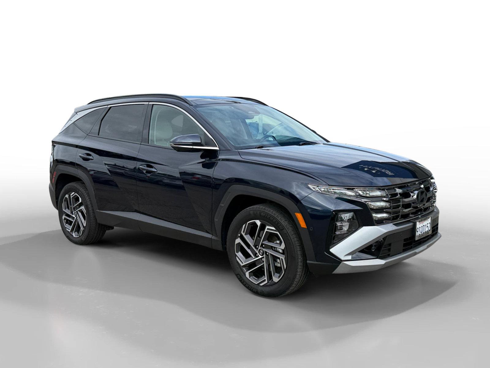 Certified 2025 Hyundai Tucson Limited AWD/4WD image 7