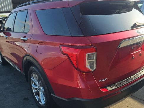 Used 2021 Ford Explorer XLT w/ Equipment Group 202A RWD image 3