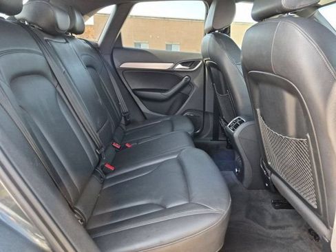 Used 2018 Audi Q3 2.0T Premium Plus w/ Premium Plus Package AWD/4WD image 18