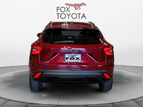 Used 2024 Chevrolet Trax RS w/ Driver Confidence Package image 5