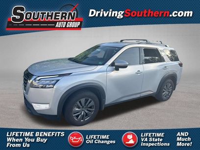Used 2023 Nissan Pathfinder SV