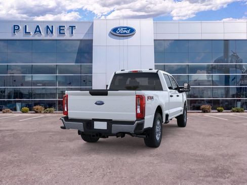 New 2026 Ford F250 XLT w/ FX4 Off-Road Package AWD/4WD image 10
