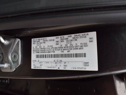 Used 2018 Ford Escape SE FWD image 33