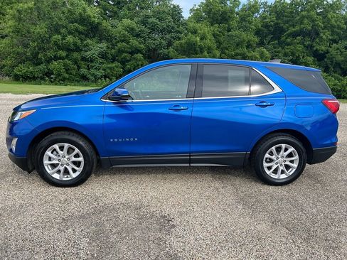 Used 2019 Chevrolet Equinox LT FWD image 2