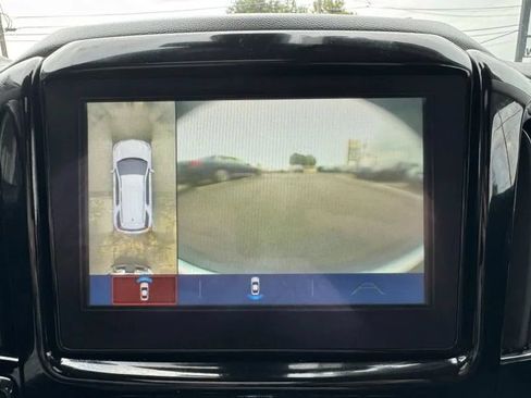 Used 2019 Chevrolet Traverse LT w/ LT Premium Package FWD image 33