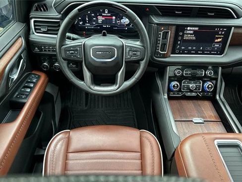 Used 2024 GMC Yukon Denali Ultimate image 15