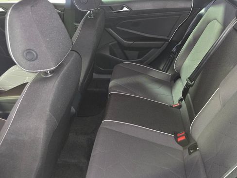 Certified 2025 Volkswagen Jetta Sport FWD image 11