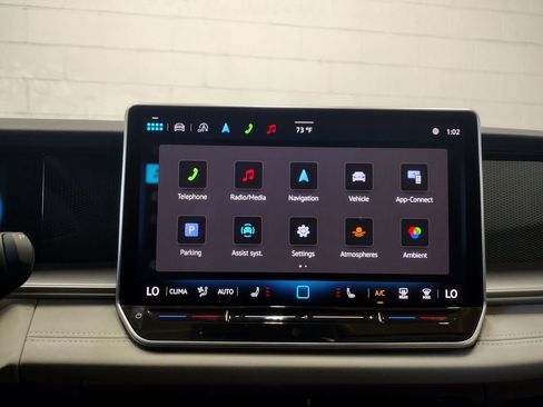 New 2025 Volkswagen Tiguan SE image 26