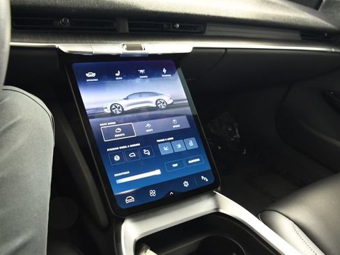 Used 2024 Lucid Air Touring AWD/4WD image 30