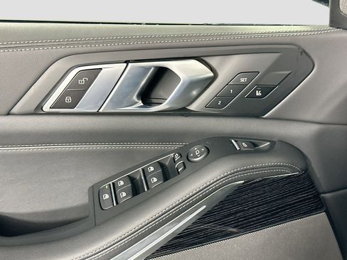 New 2026 BMW X5 xDrive50e w/ Executive Package image 17