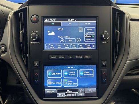 Certified 2025 Subaru Crosstrek 2.0i image 17