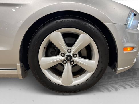 Used 2013 Ford Mustang GT RWD image 47