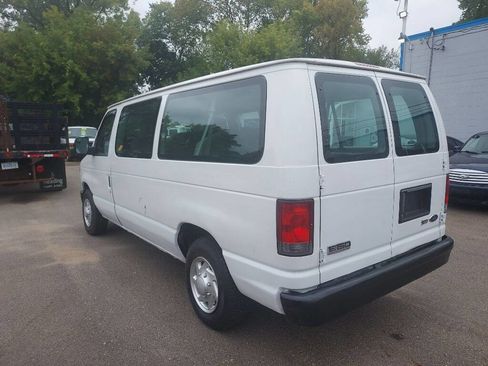 Used 2014 Ford E-150 and Econoline 150 Wagon image 5