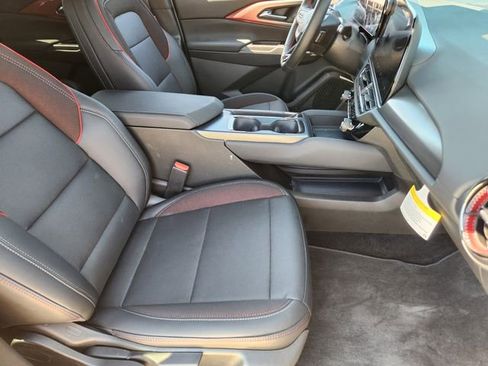 New 2025 Chevrolet Equinox EV RS FWD image 12