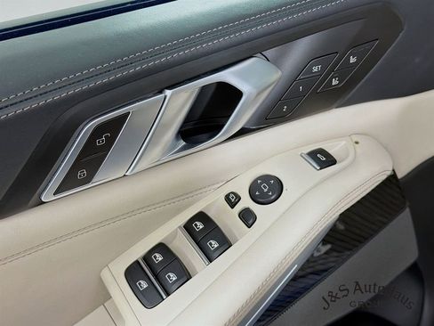 Used 2022 BMW X5 M50i w/ Executive Package image 23