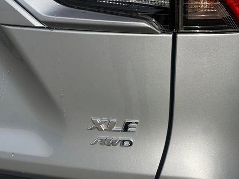 New 2025 Toyota RAV4 XLE w/ Convenience Package image 21