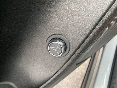 Used 2024 Chevrolet Blazer LT w/ Convenience Package image 19