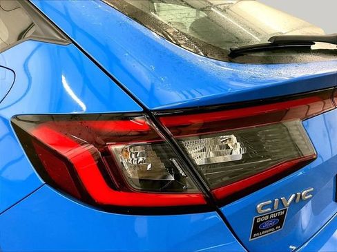 Used 2023 Honda Civic Sport image 28