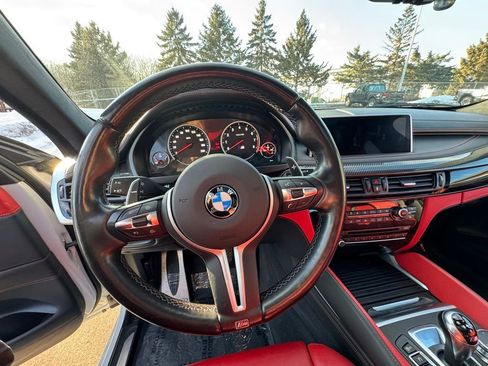 Used 2017 BMW X6 M image 18