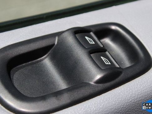 Used 2019 Ford Transit 250 138 image 15