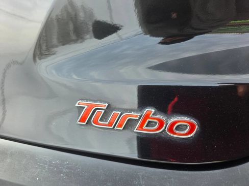 Used 2016 Hyundai Veloster Turbo image 14