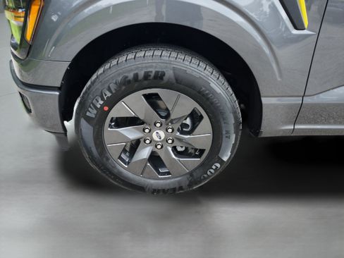 New 2025 Ford F150 STX w/ Equipment Group 200A RWD image 30