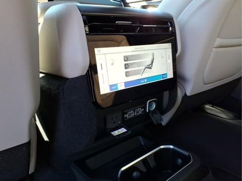 New 2026 Jeep Grand Wagoneer Summit AWD/4WD image 12