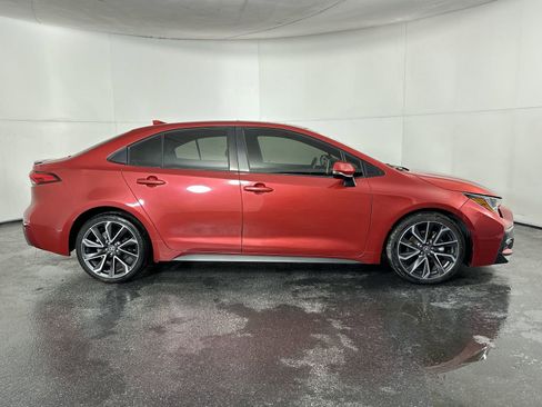 Used 2021 Toyota Corolla XSE FWD image 9