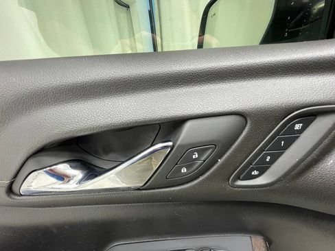 Used 2023 GMC Acadia Denali AWD/4WD image 16