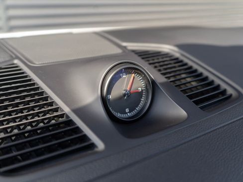 Used 2020 Porsche Cayenne image 22