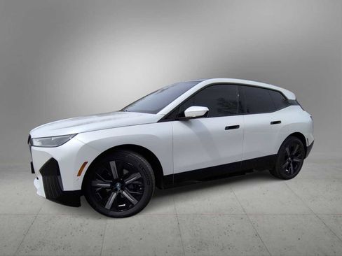 Certified 2024 BMW iX xDrive50 w/ Sport Package AWD/4WD image 1