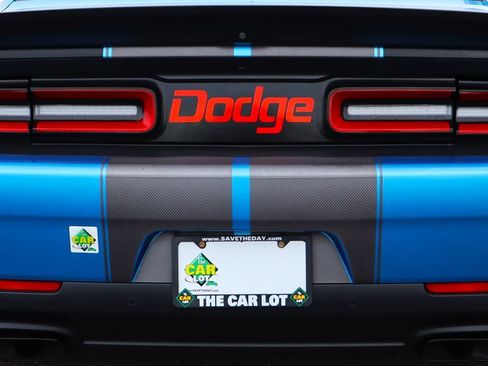 Used 2018 Dodge Challenger SRT Hellcat RWD image 22