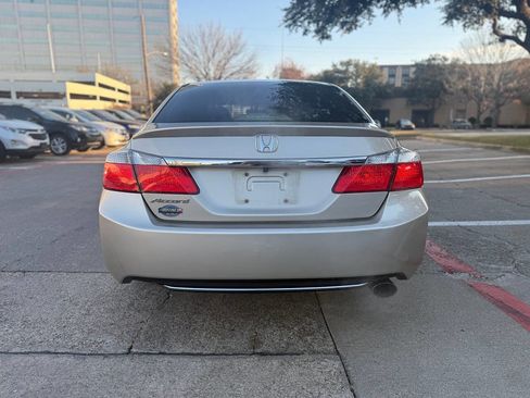 Used 2014 Honda Accord EX image 5