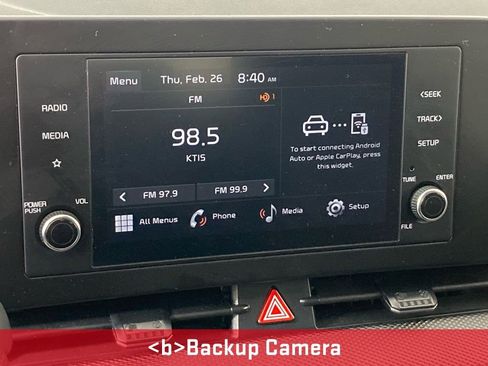 Used 2025 Kia Sportage LX image 3