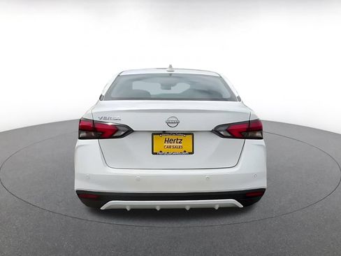 Used 2025 Nissan Versa SV FWD image 10